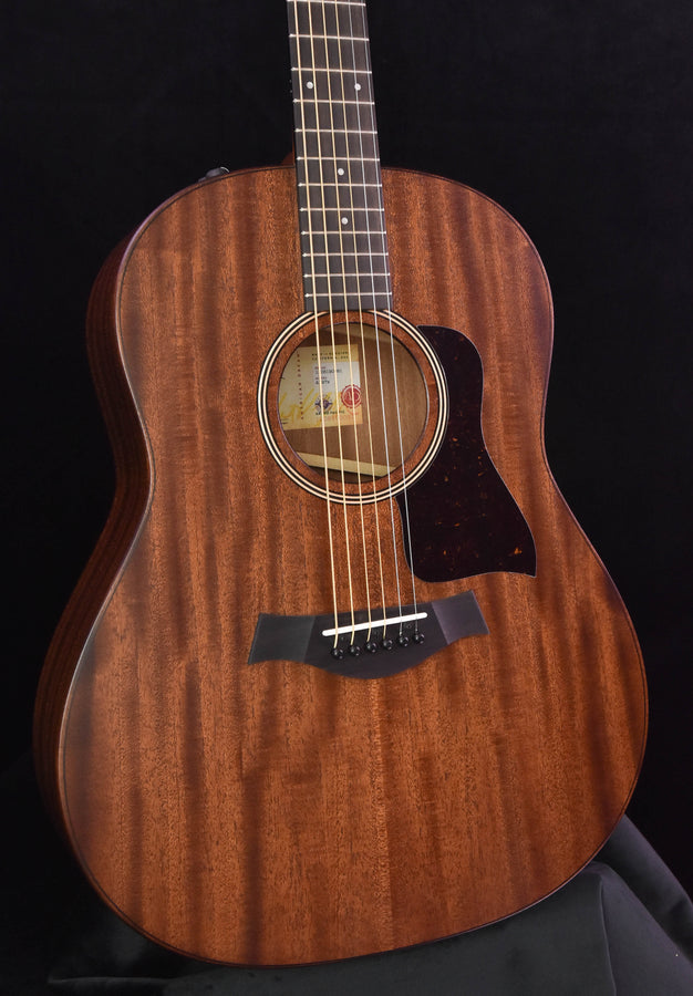 Taylor AD27E "American Dream" Sapele/Mahogany with ES2 Electronics with Aero Case