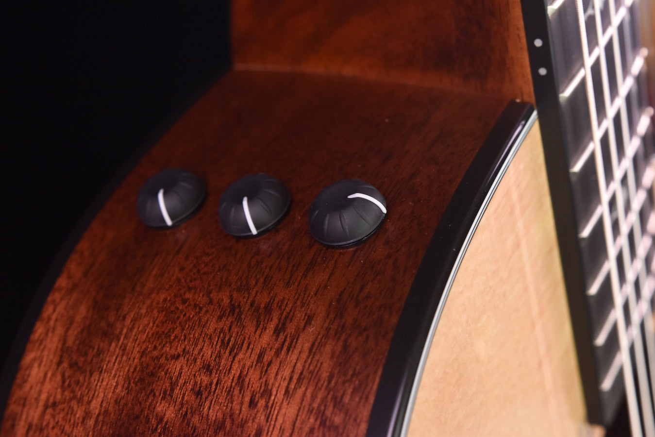 Taylor 312CE-N Nylon String Crossover