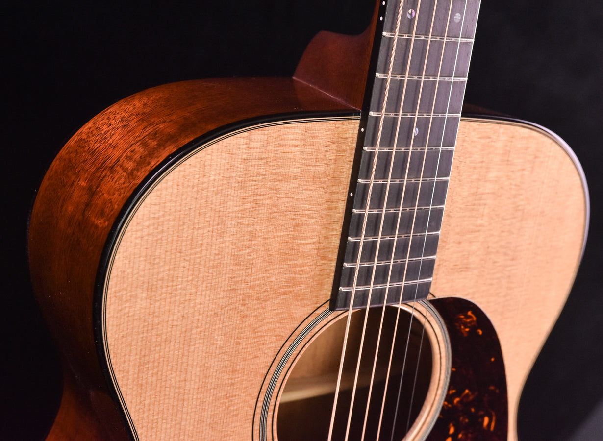 Martin Custom Shop 000 Sitka Spruce VTS Top Mahogany B/S Hide Glue Short Scale