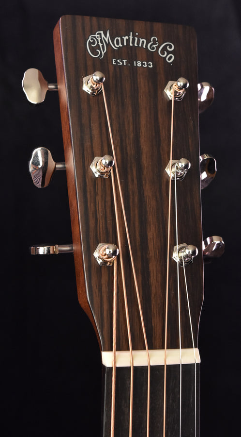 Martin Custom Shop 000 Sitka Spruce VTS Top Mahogany B/S Hide Glue Short Scale