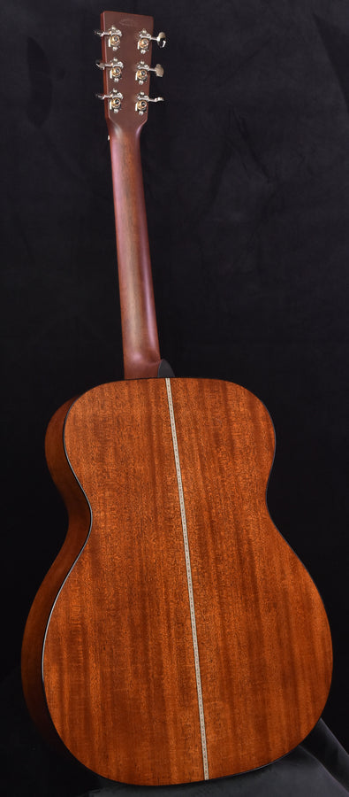 Martin Custom Shop 000 Sitka Spruce VTS Top Mahogany B/S Hide Glue Short Scale