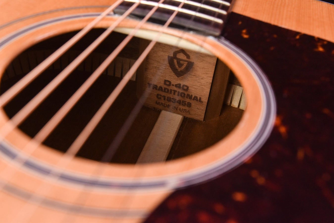 Guild D-40 Traditional- Natural Finish