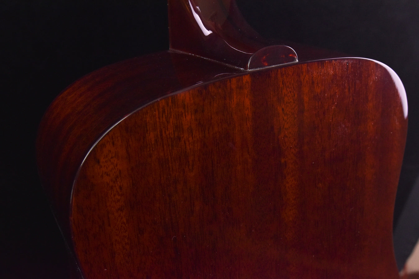 Guild D-40 Traditional- Natural Finish