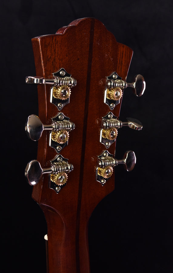 Guild D-40 Traditional- Natural Finish