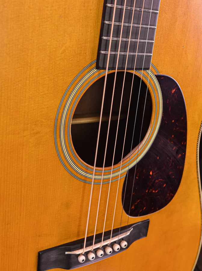 Martin D-28 Authentic 1937 VTS "Aged"