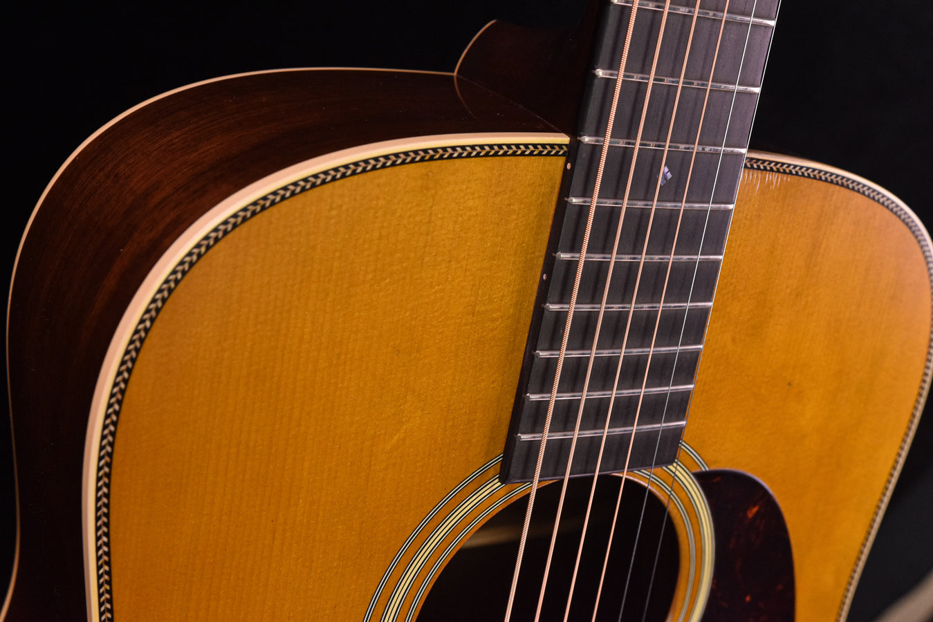 Martin D-28 Authentic 1937 VTS "Aged"