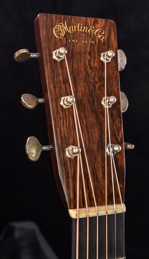 Martin D-28 Authentic 1937 VTS "Aged"