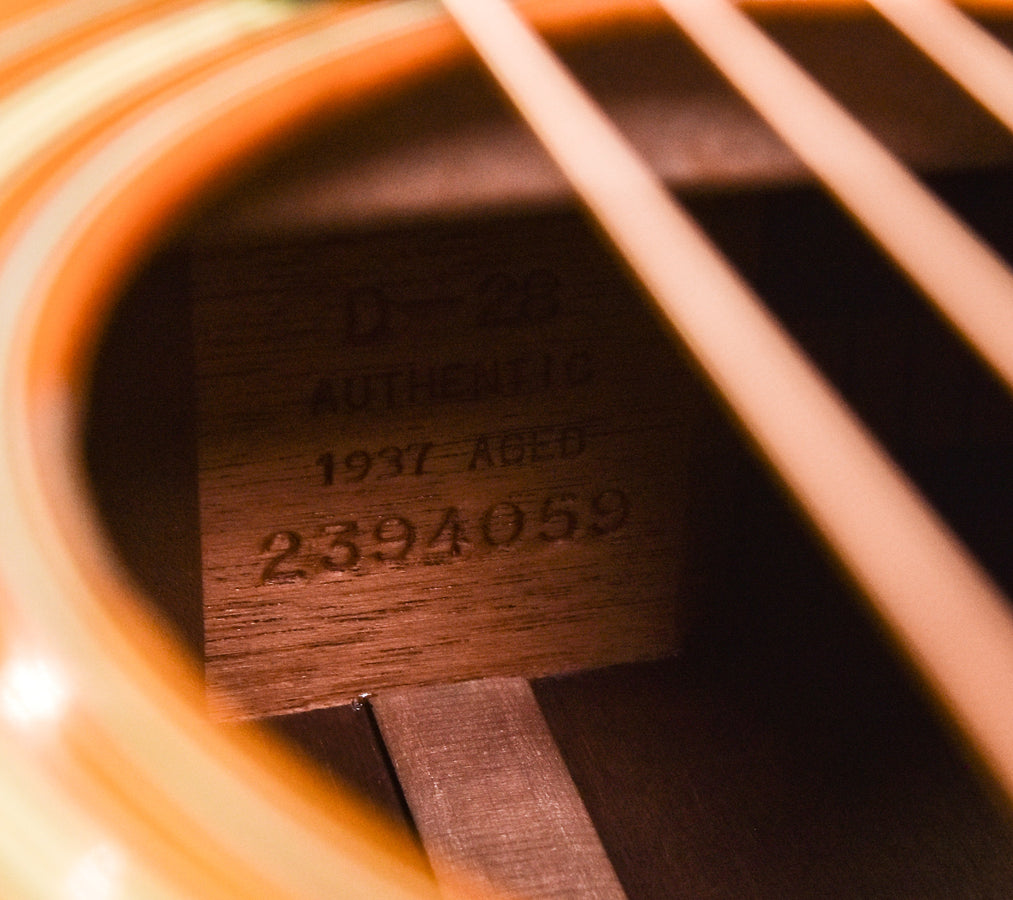Martin D-28 Authentic 1937 VTS "Aged"