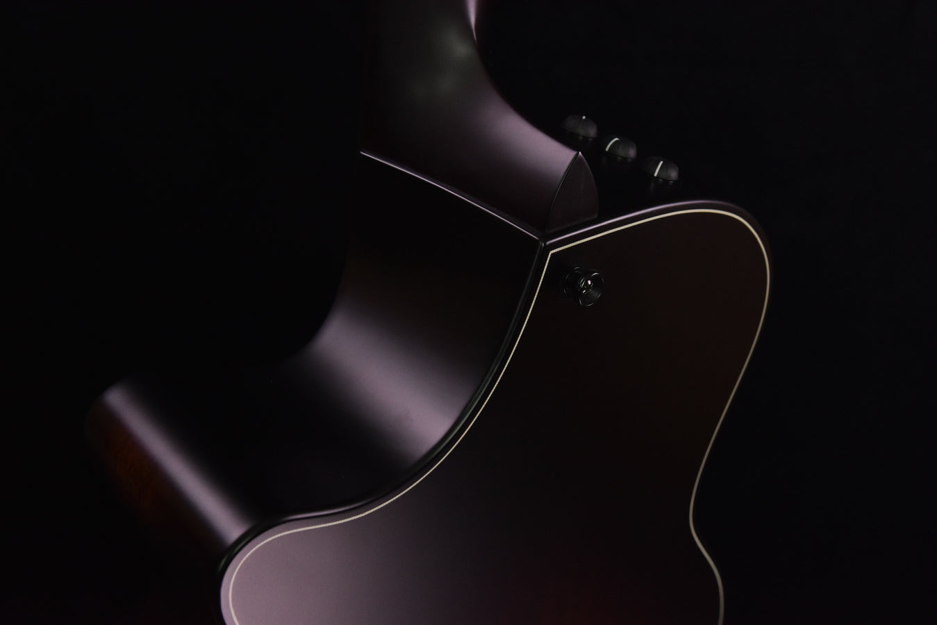 Taylor 324CE Builder's Edition V Class Urban Ash and Mahogany