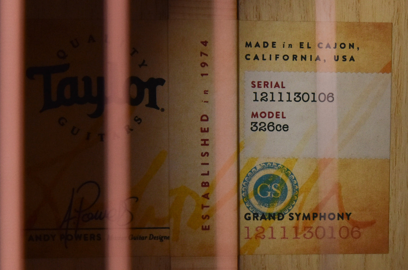 Taylor 326CE V-Class Urban Ash/ Mahogany