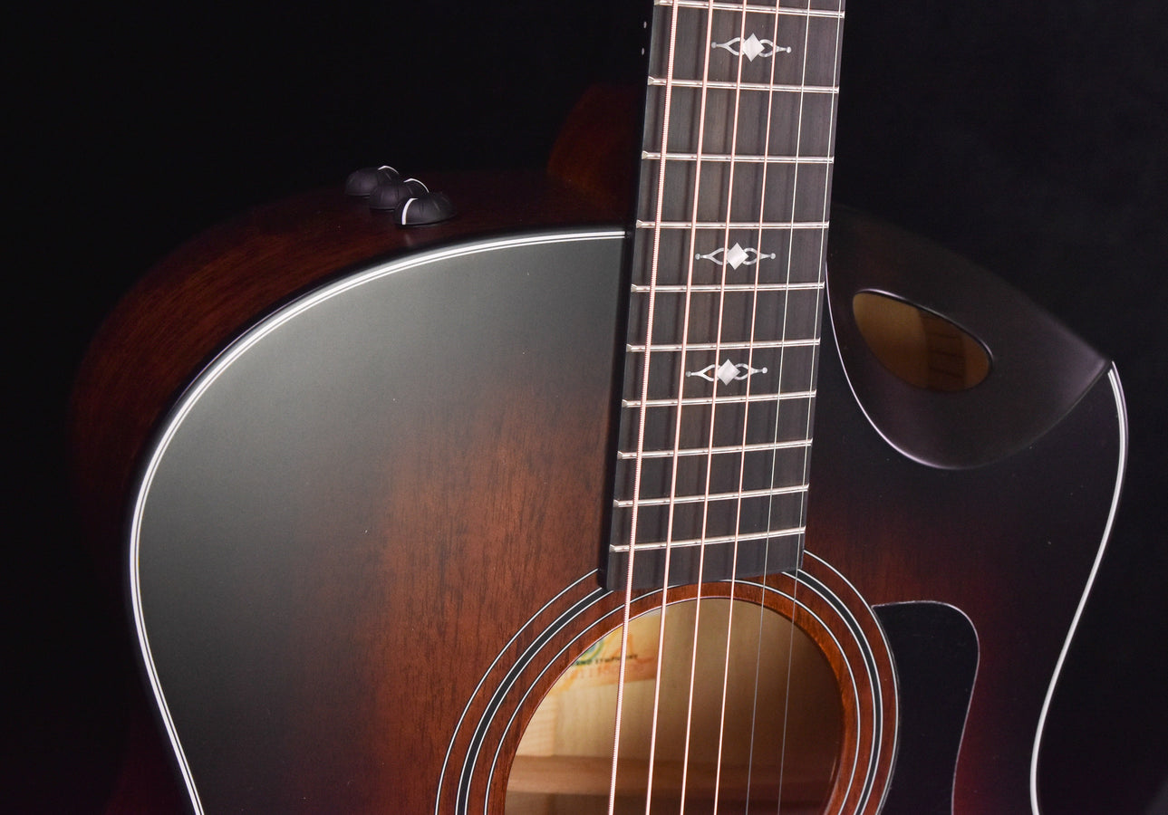 Taylor 326CE V-Class Urban Ash/ Mahogany