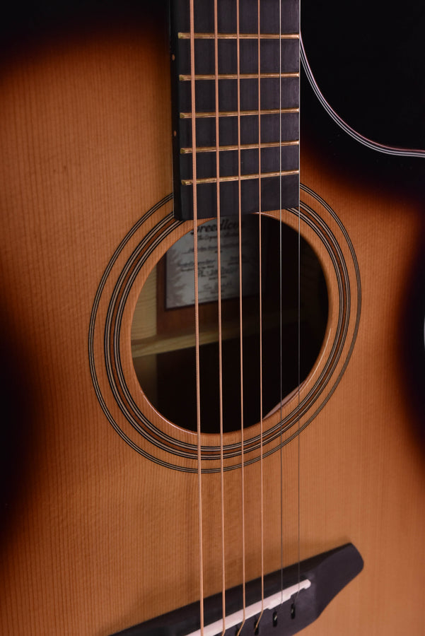 Breedlove Jeff Bridges Amazon Concert Sunburst CE Torrified European Spruce/ Grenadillo