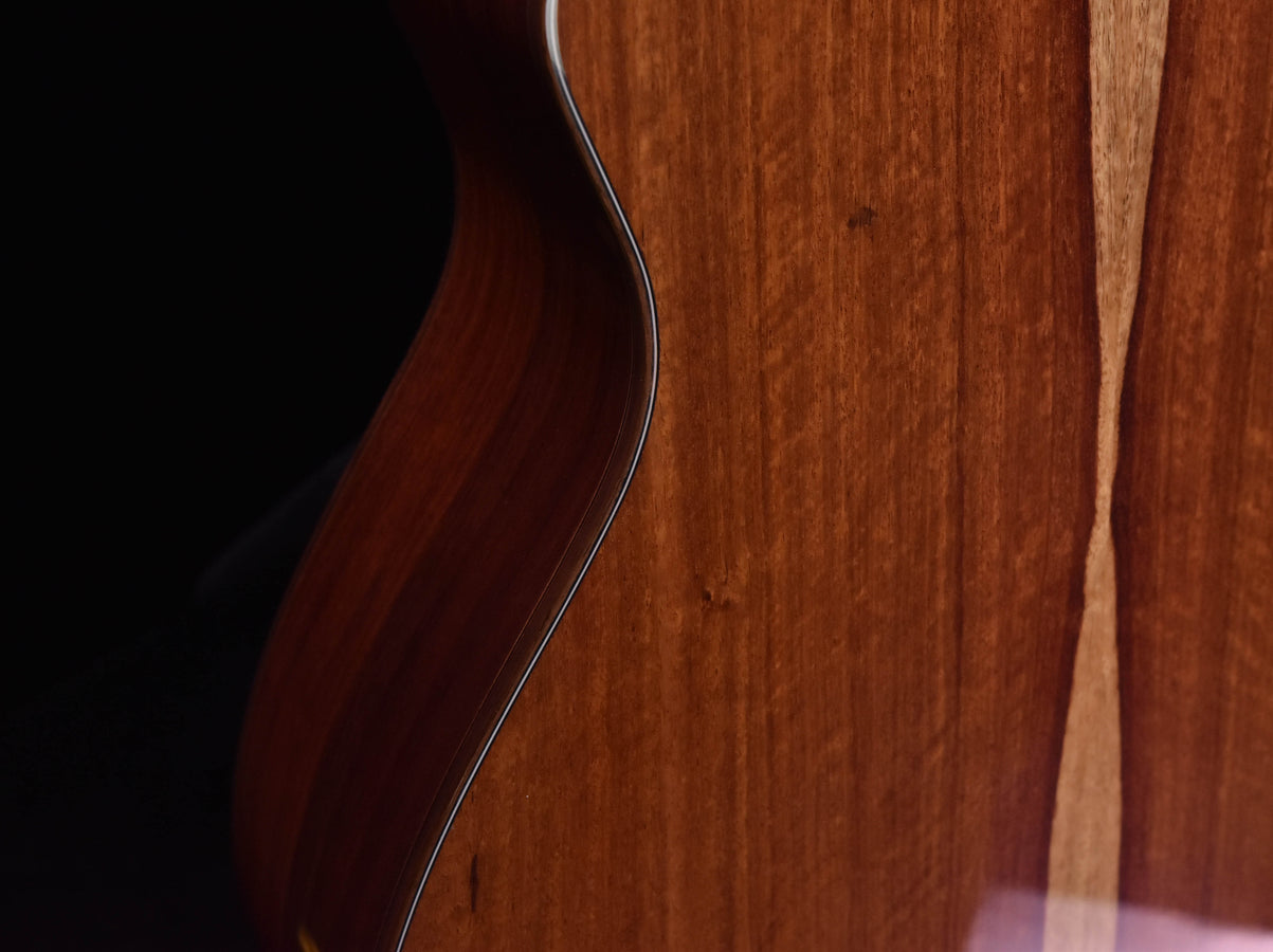 Breedlove Jeff Bridges Amazon Concert Sunburst CE Torrified European Spruce/ Grenadillo