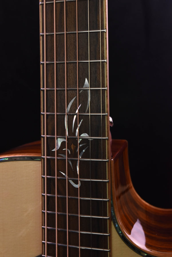 Furch Red Series Grand Auditorium Cutaway Alpine Spruce Top/Cocobolo Back and Sides