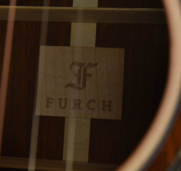 furch red series grand auditorium cutaway alpine spruce top/cocobolo back and sides