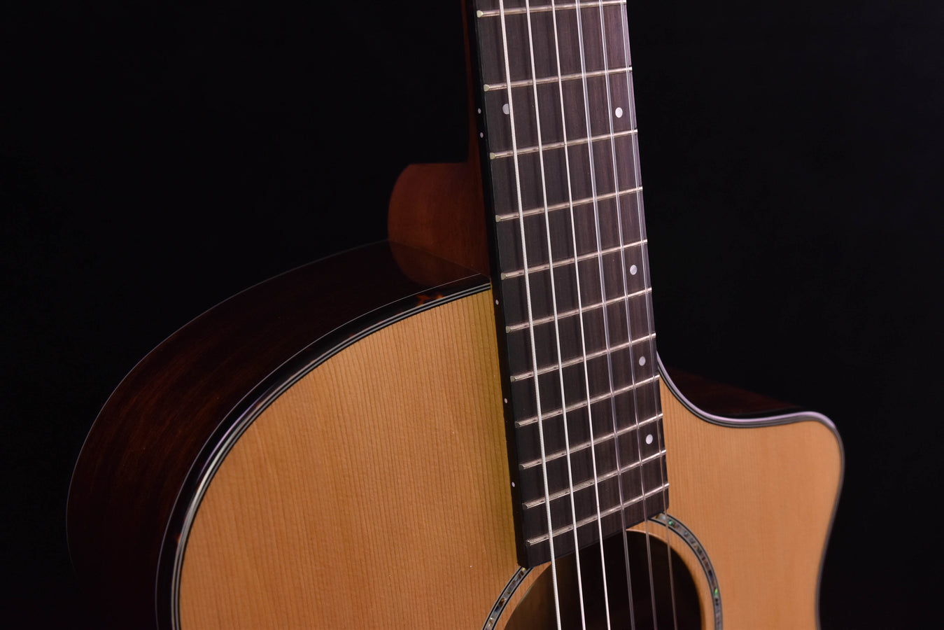 Breedlove Solo Concert Nylon CE Red Cedar/ Ovangkol