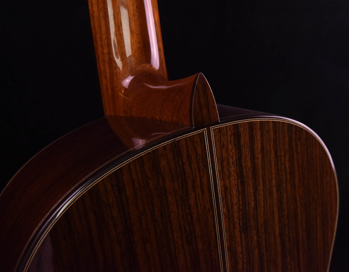 Hill New World Player Classical Solid Spruce Top 650MM Scale with Case