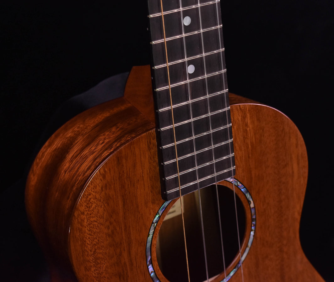 Romero Creations Grand Tenor Mahogany Ukulele