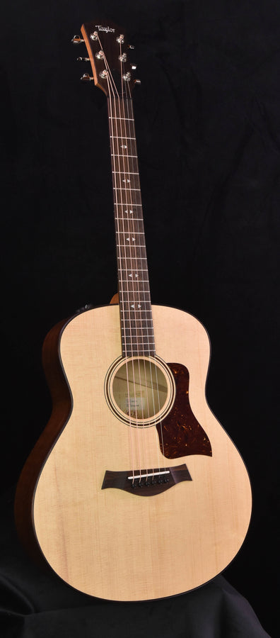 Taylor Grand Theater GTe Urban Ash Guitar - Sitka Spruce