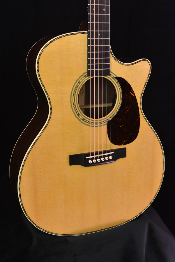Martin GPC-28E with Fishman Aura VT Enhance