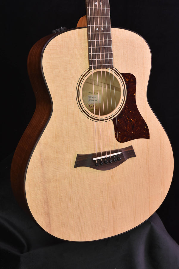 Taylor GTe Urban Ash Guitar