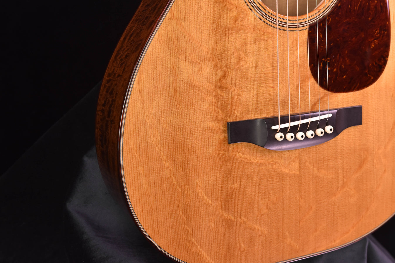 Used 2020 Bourgeois "The Coupe" 12 Fret 00 "Aged Tone" Bearclaw Sitka Spruce / Flamed Mahogany -MINT!