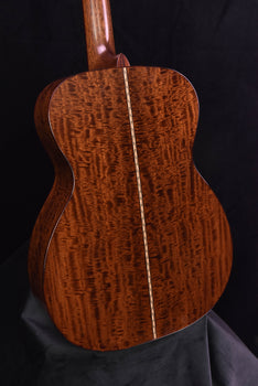 used 2020 bourgeois "the coupe" 12 fret 00 "aged tone" bearclaw sitka spruce / flamed mahogany -mint!