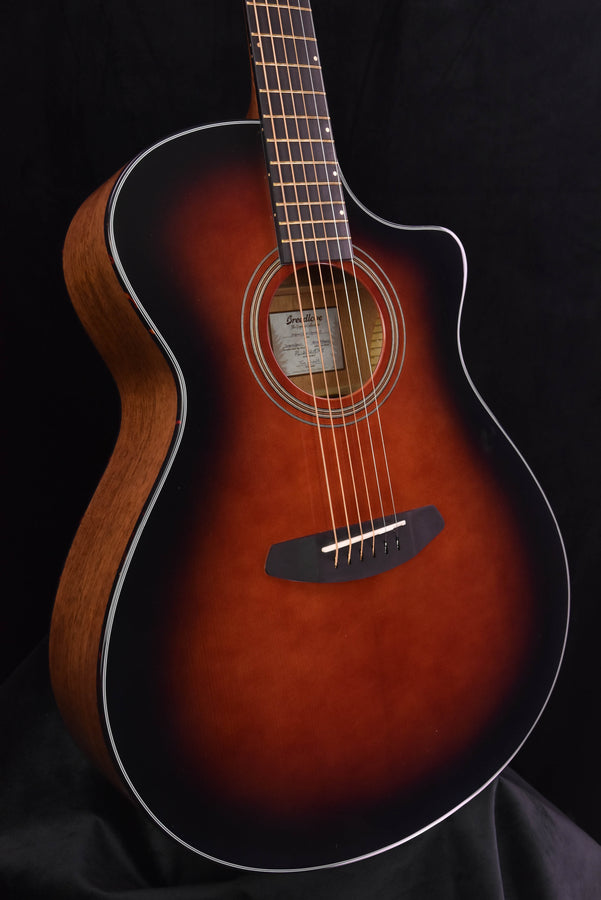 Breedlove Organic Performer Concerto Bourbon CE Torrefied European Spruce/ African Mahogany