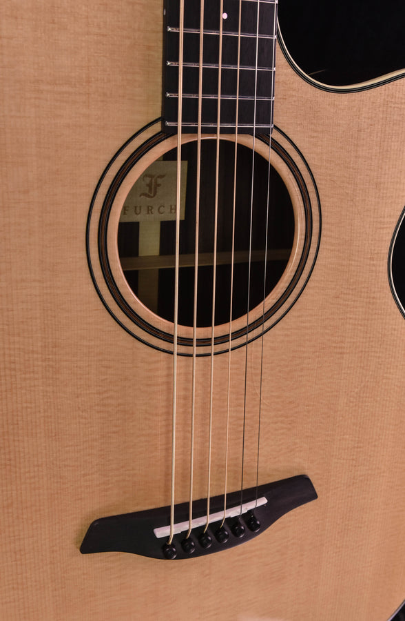Furch Green Baritone cutaway Sitka Spruce/ Indian Rosewood BARc-SR