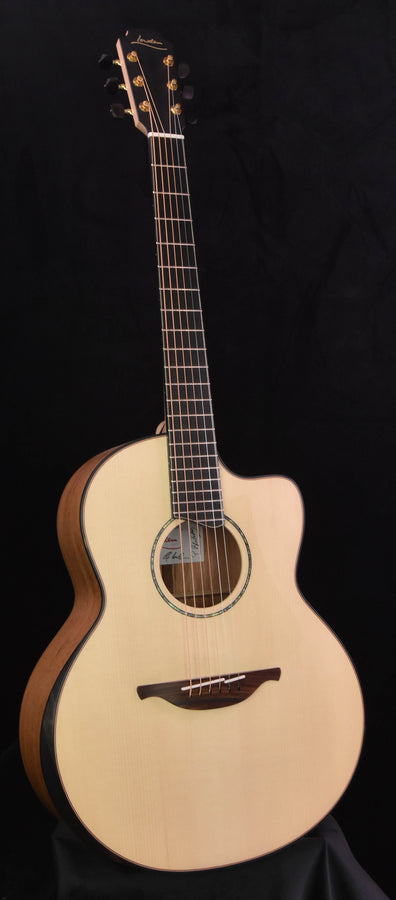 Lowden Pierre Bensusan Signature Model