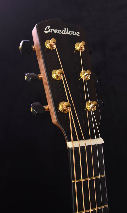 Breedlove Organic Performer Concerto Bourbon CE Torrefied European Spruce/ African Mahogany