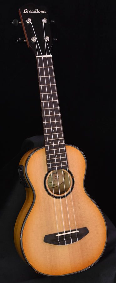 Breedlove Lu'au Concert Ukulelel Natural Shadow E Sitka Spruce/ Myrtlewood