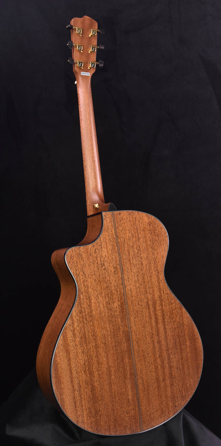 Breedlove Organic Performer Concerto Bourbon CE Torrefied European Spruce/ African Mahogany
