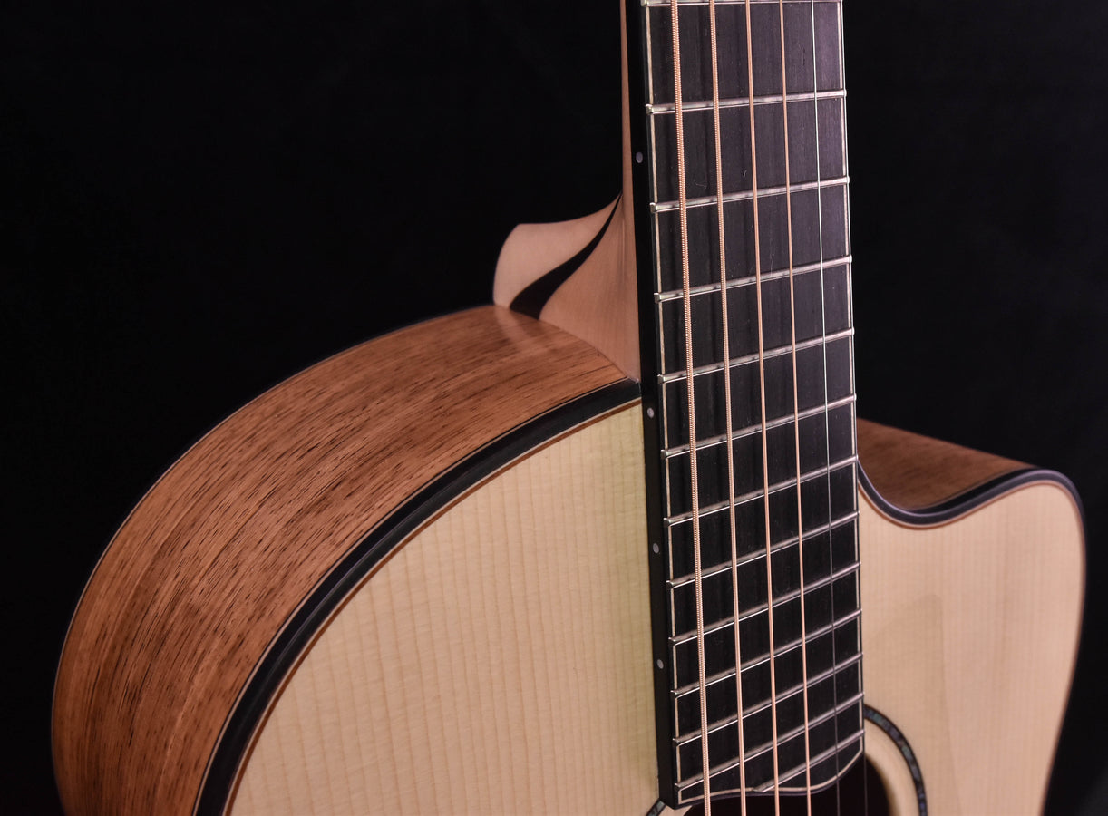 Lowden Pierre Bensusan Signature Model