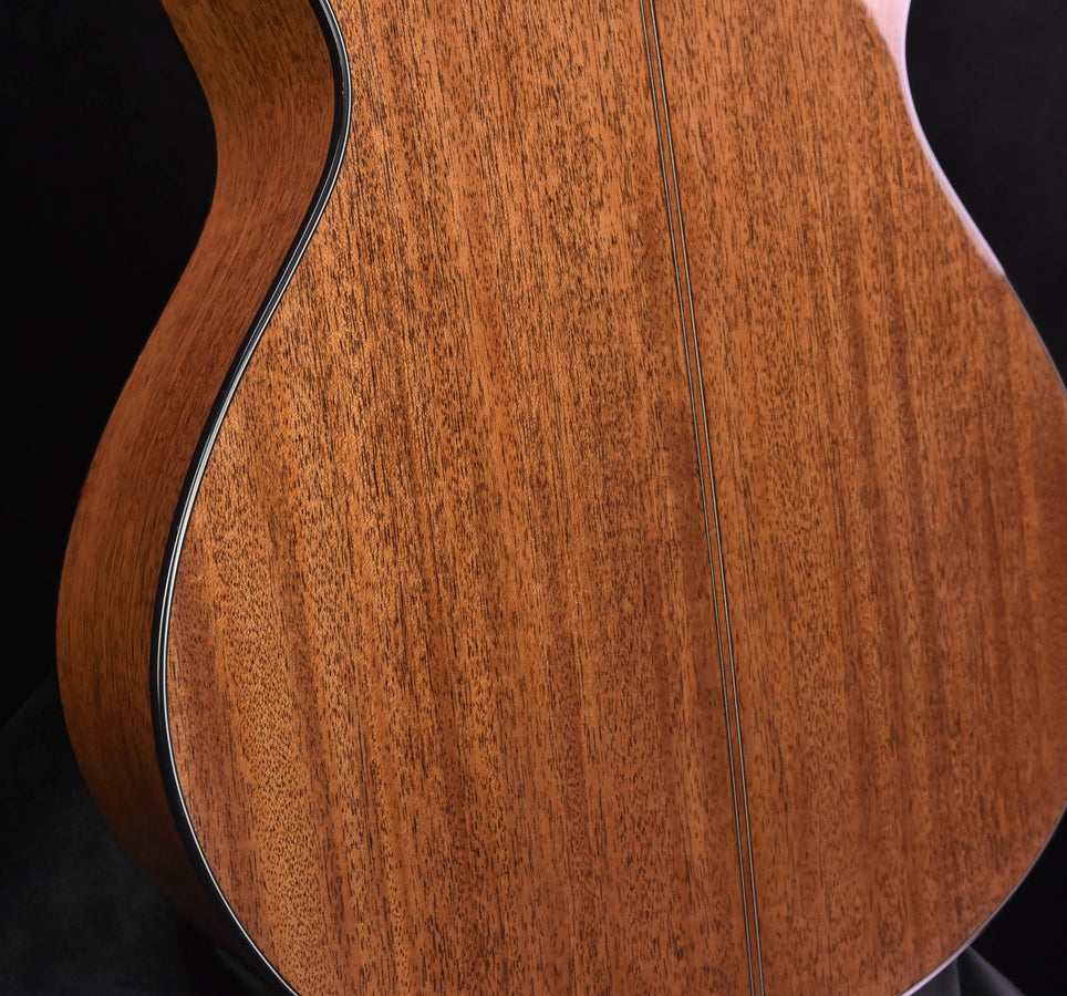 Breedlove Organic Performer Concerto Bourbon CE Torrefied European Spruce/ African Mahogany