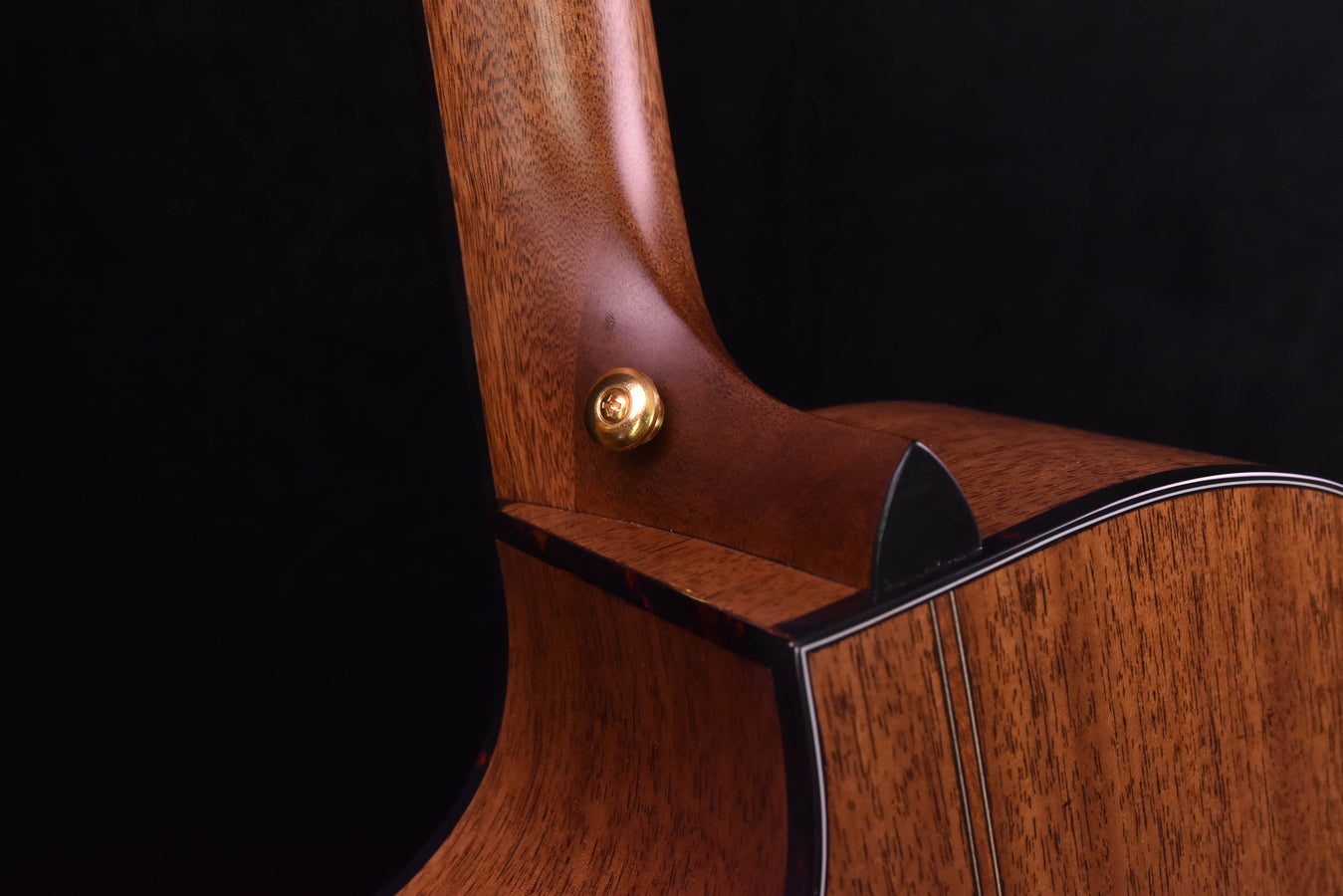 Breedlove Organic Performer Concerto Bourbon CE Torrefied European Spruce/ African Mahogany