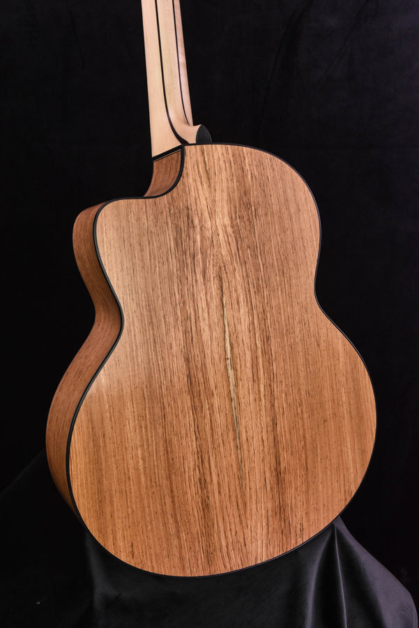 Lowden Pierre Bensusan Signature Model