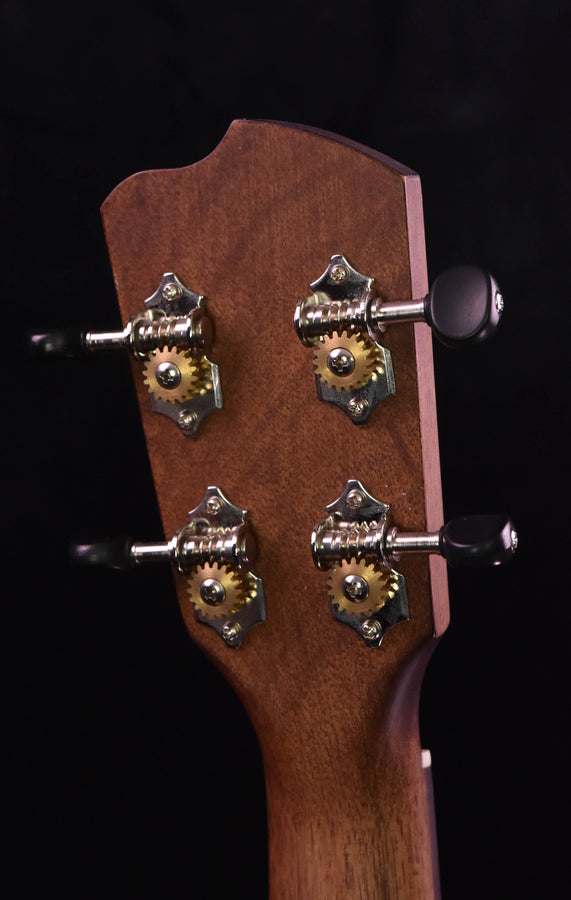 Breedlove Lu'au Concert Ukulelel Natural Shadow E Sitka Spruce/ Myrtlewood