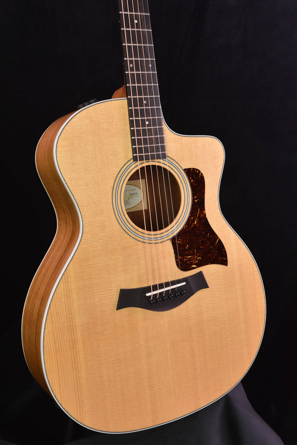 Used Taylor 214CE- 2019