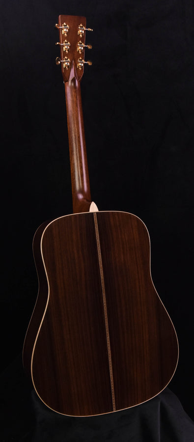 Martin D-28 Modern Deluxe