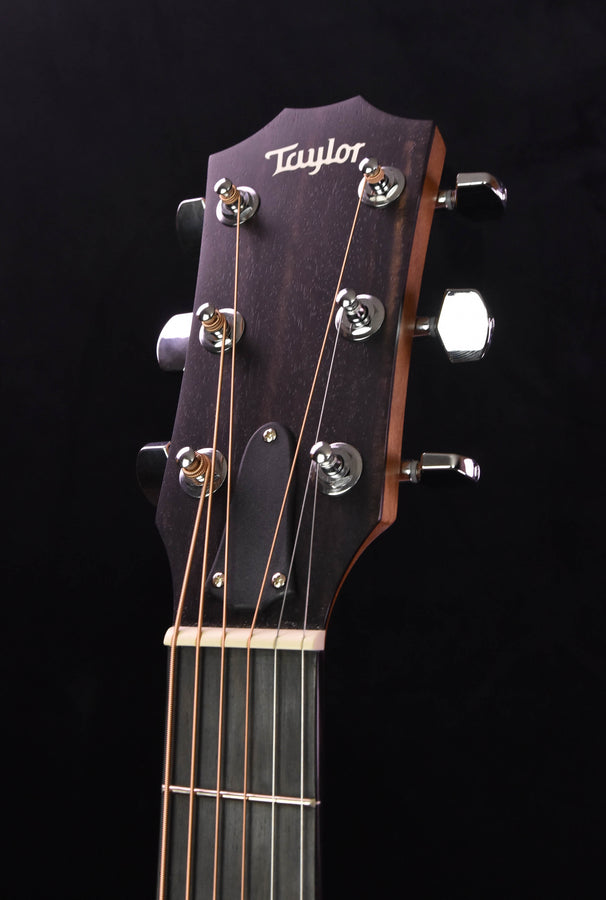 Used Taylor 214CE- 2019