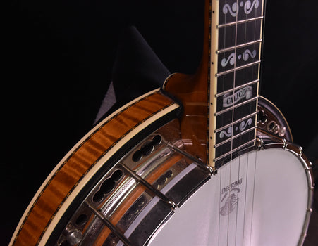 used deering calico banjo- five string 2005