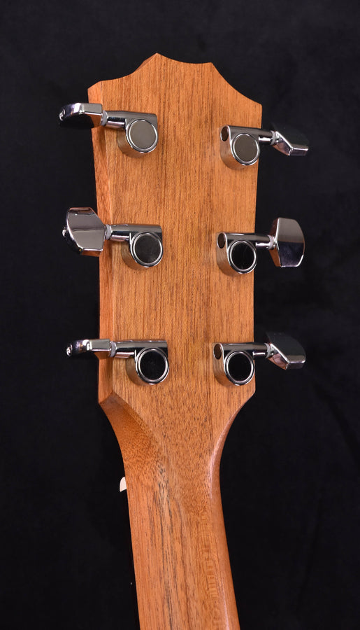 Used Taylor 214CE- 2019