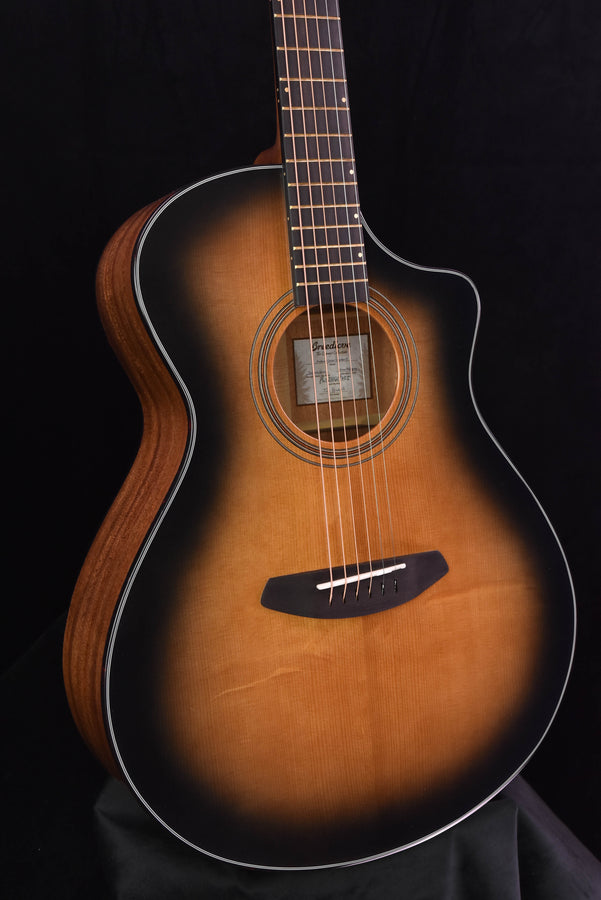Breedlove Performer Concert Bourbon CE