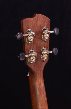 breedlove lu'au concert ukulelel natural shadow e sitka spruce/ myrtlewood guitar