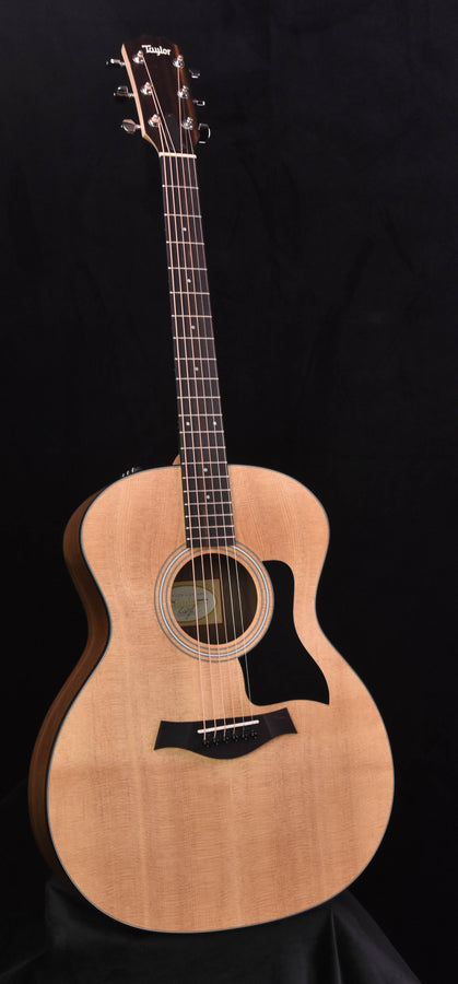 Taylor 114E Walnut/ Sitka Spruce