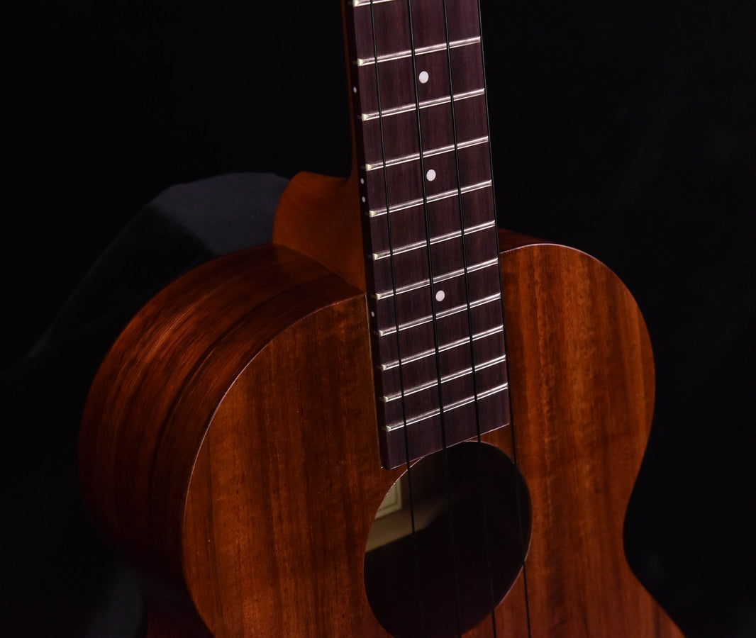 Kamaka HF-3 Tenor Ukulele