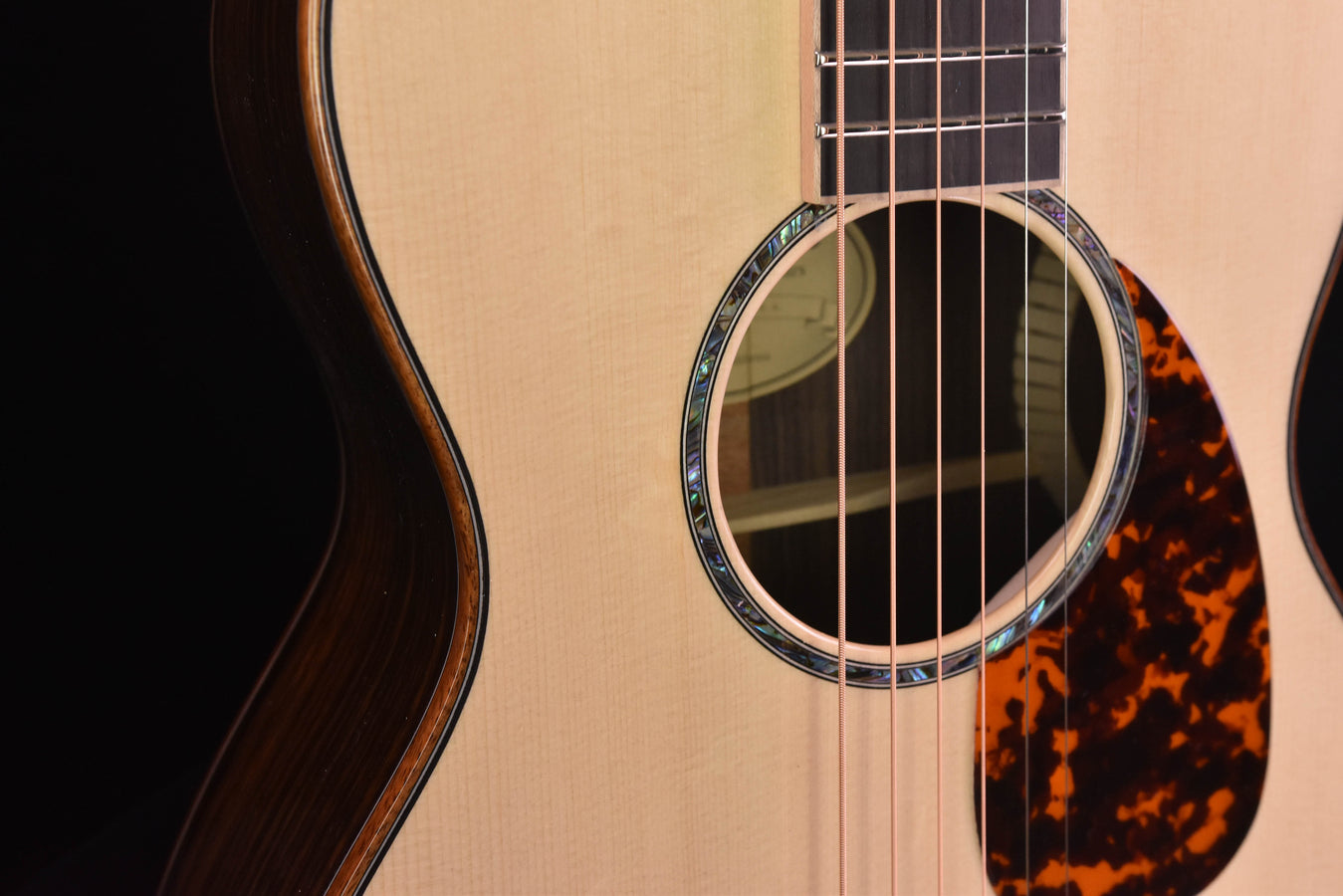 Larrivee P-09-RW. Parlor Custom  Moon Spruce Top Unicorn Inlay