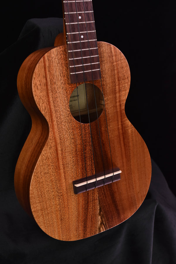 Kamaka HF-2 Concert Ukulele