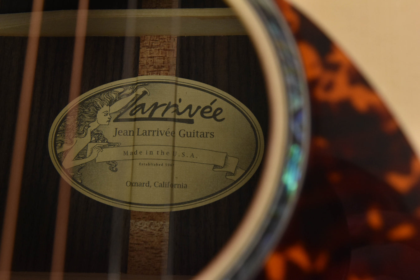 Larrivee P-09-RW. Parlor Custom  Moon Spruce Top Unicorn Inlay